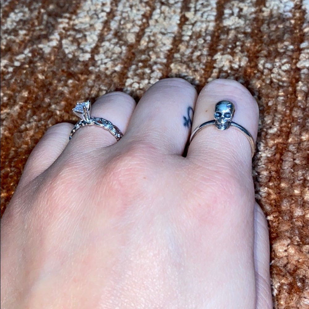 Skull Head Silver Stackable Ring! 💍